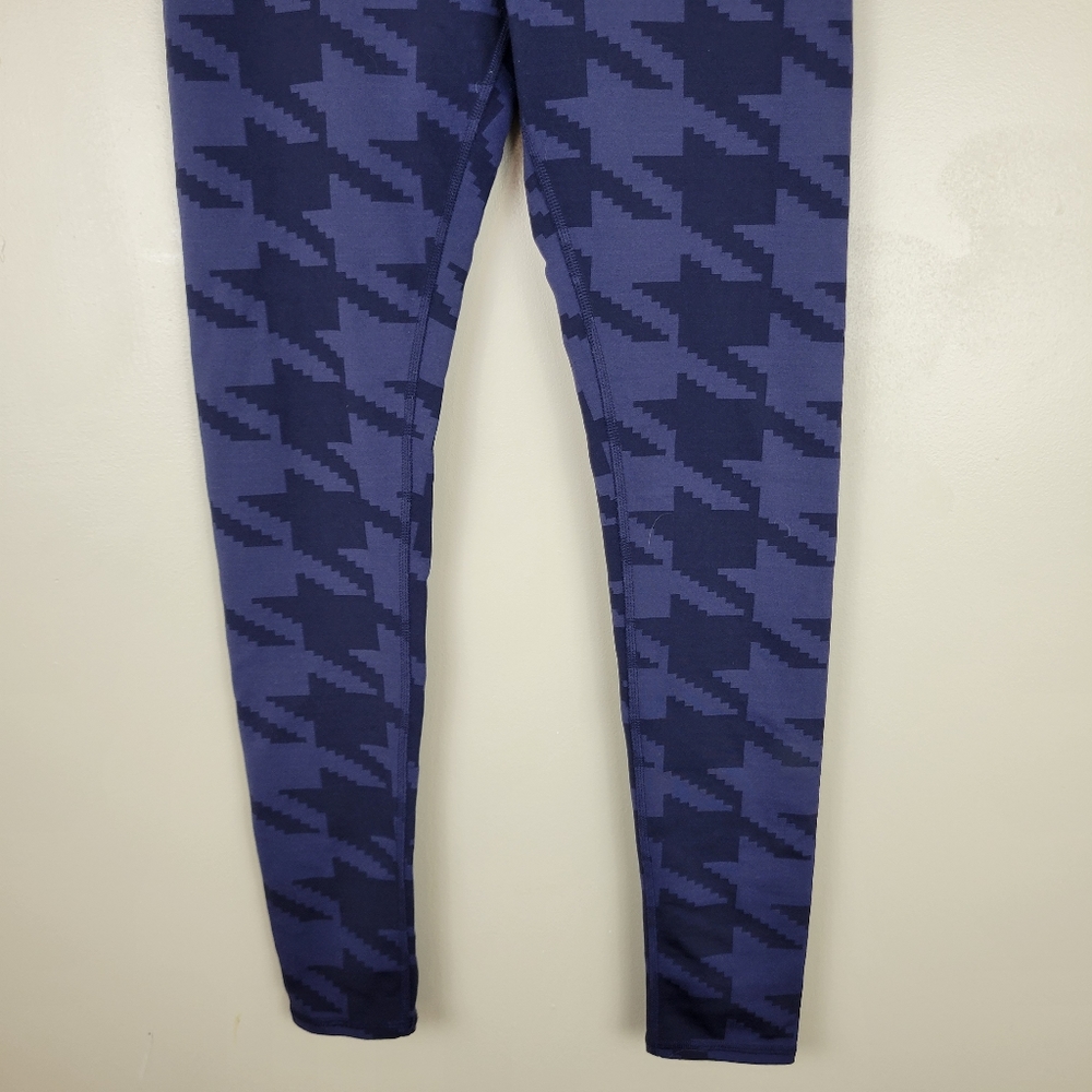 Alo Houndstooth Leggings - Picture 3 of 7